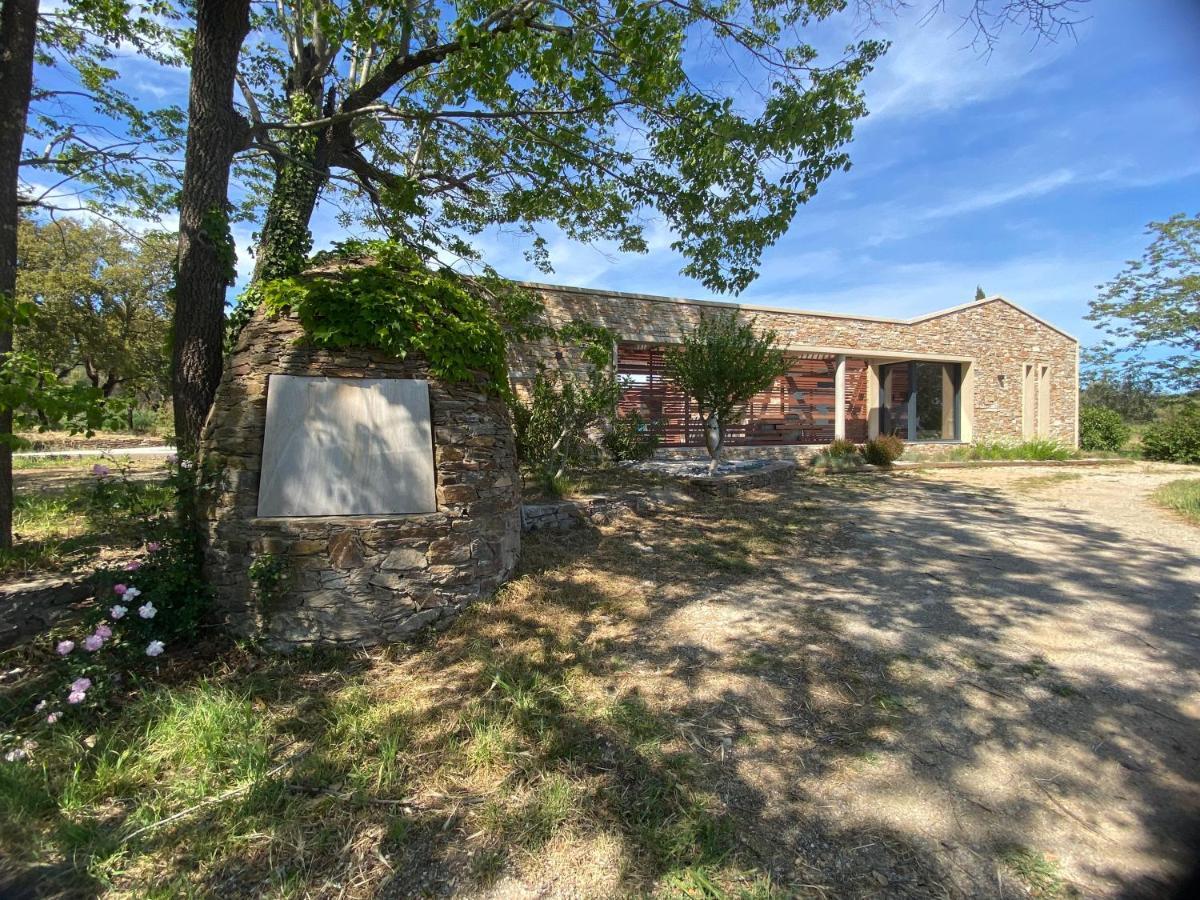 Magnifique Villa Avec Piscine Au Coeur Des Vignes Cogolin Luaran gambar