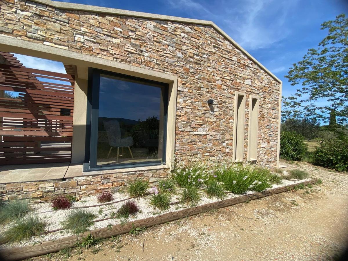 Magnifique Villa Avec Piscine Au Coeur Des Vignes Cogolin Luaran gambar