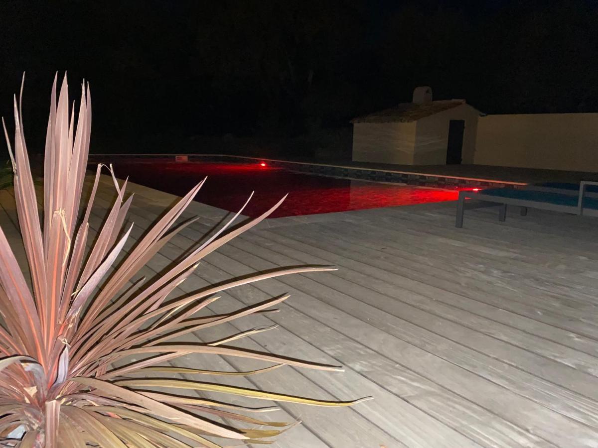 Magnifique Villa Avec Piscine Au Coeur Des Vignes Cogolin Luaran gambar