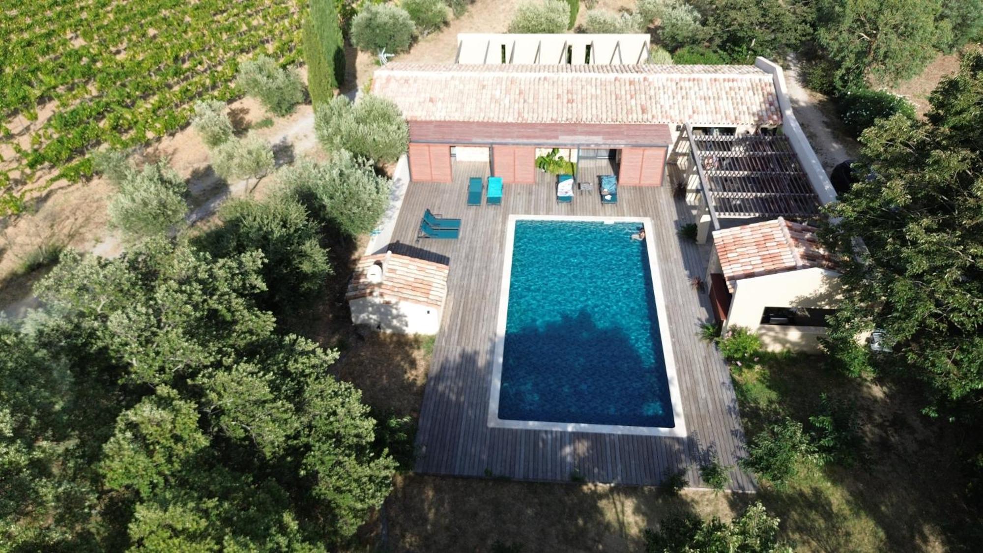Magnifique Villa Avec Piscine Au Coeur Des Vignes Cogolin Luaran gambar